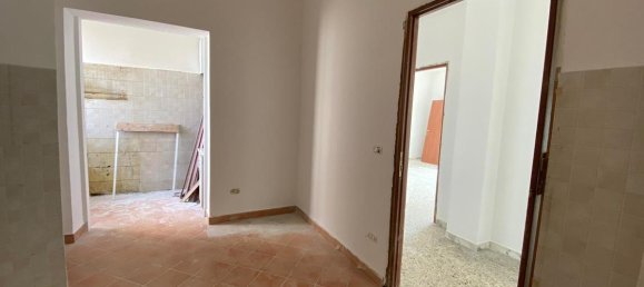 4 chambres Appartement à Naples, Italy No. 99706 15