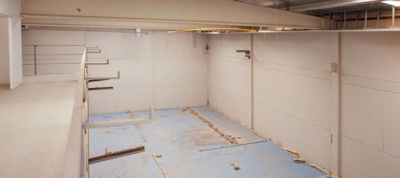 Entrepôt à La Muela, Spain 560m² No. 67652 24