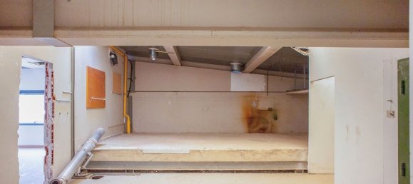 Entrepôt à La Muela, Spain 560m² No. 67652 28