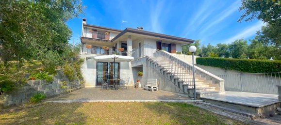 Вилла с 4 спальнями в Аквавива Пичена, Италия № 356532 18