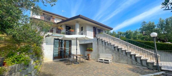 Вилла с 4 спальнями в Аквавива Пичена, Италия № 356532 7