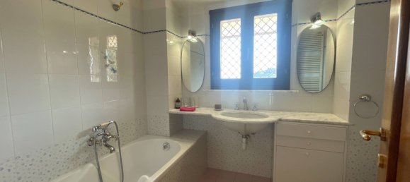 Вилла с 4 спальнями в Аквавива Пичена, Италия № 356532 28