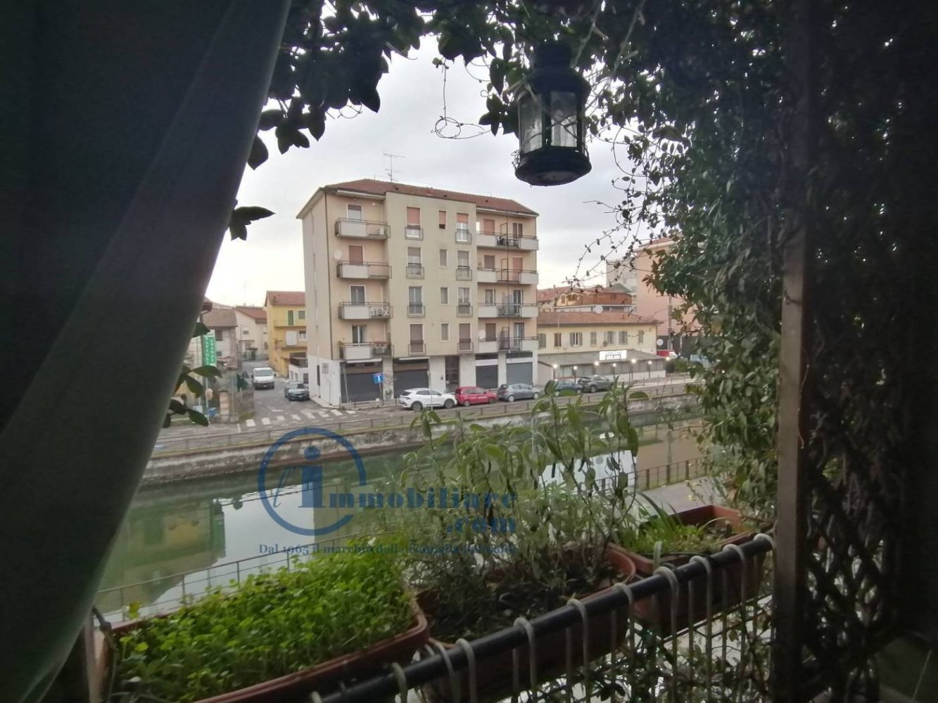 2 Schlafzimmer Wohnung in Corsico, Italy, Nr. 47077