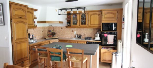 5 Schlafzimmer Haus in Champhol, France, Nr. 70024 5