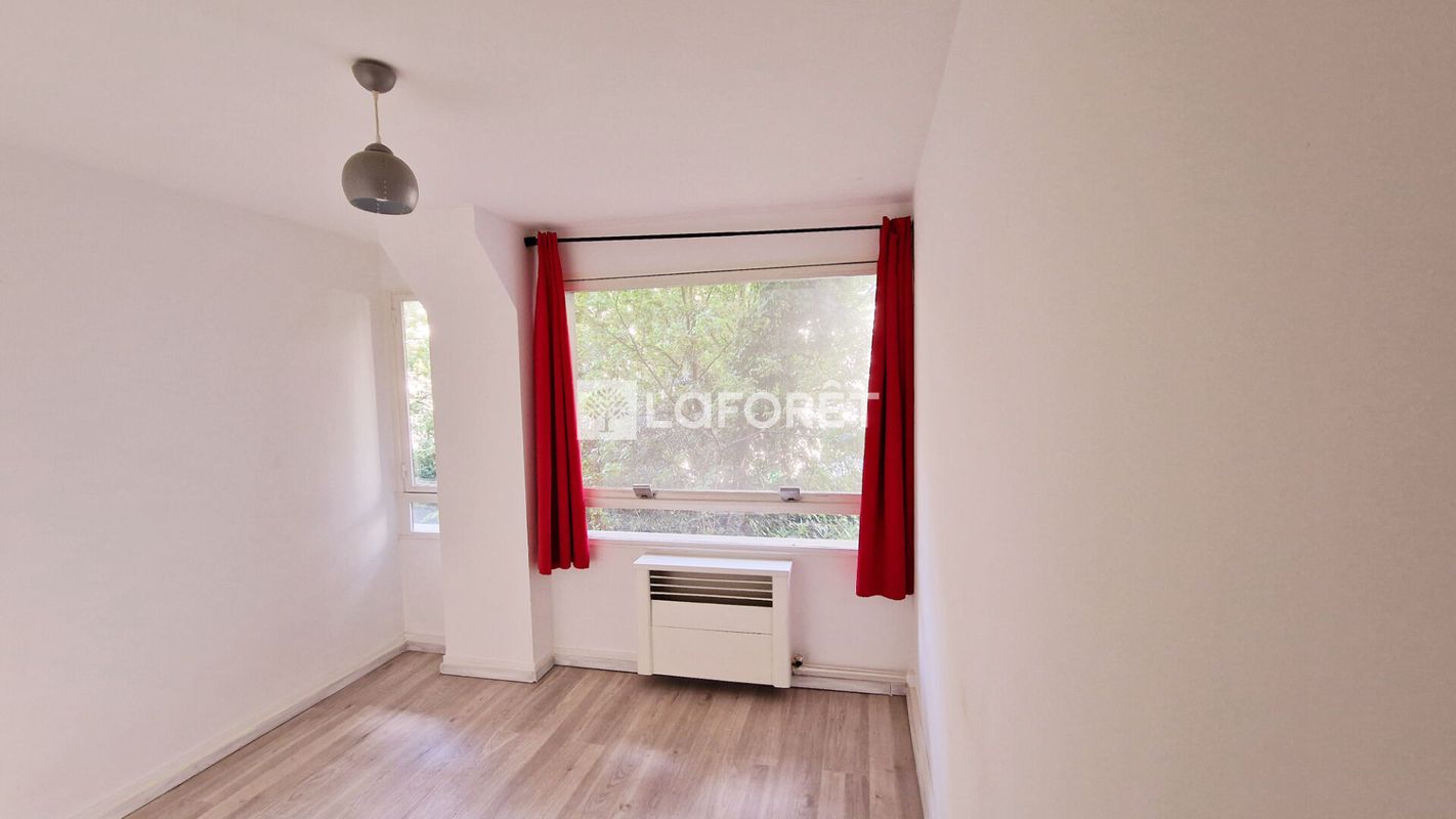 Квартира с 1 спальней в Париж, Франция № 178354