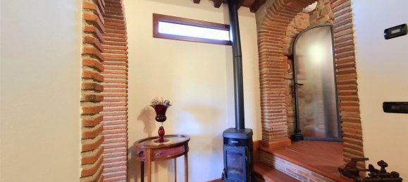 5 rooms House in Capraia e Limite, Italy No. 50497 32