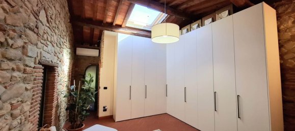 5 rooms House in Capraia e Limite, Italy No. 50497 37