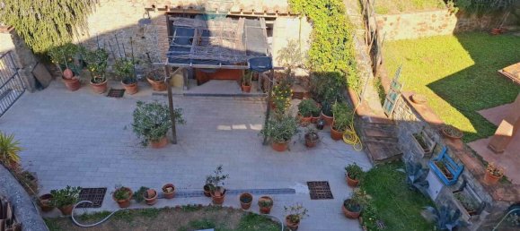 5 rooms House in Capraia e Limite, Italy No. 50497 43