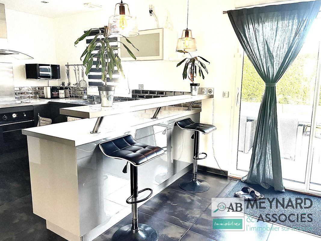 4 bedrooms House in Crecy-la-Chapelle, France No. 117552