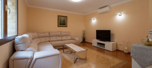 5 bedrooms Villa in Marbella, Spain No. 112549 18