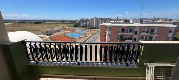 5-salle Appartement à Lecce, Italy No. 260013 12