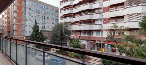 3 bedrooms Apartment in Barcelona, Spain No. 7461 10