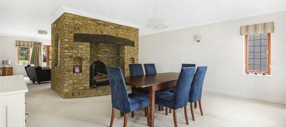 5 bedrooms House in Cuffley, United Kingdom No. 6516 6