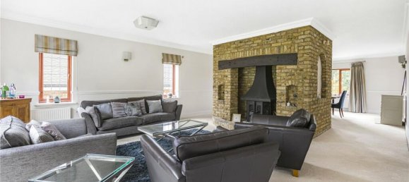 5 bedrooms House in Cuffley, United Kingdom No. 6516 4