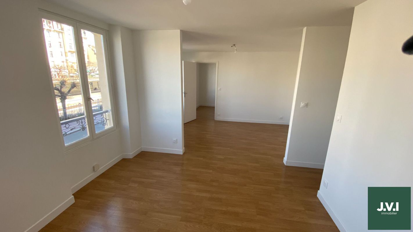 1 غرف نوم شقة في Enghien-les-Bains, France رقم 182968