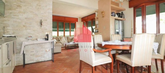 3 Schlafzimmer Villa in Poggio Rusco, Italy, Nr. 336395 17