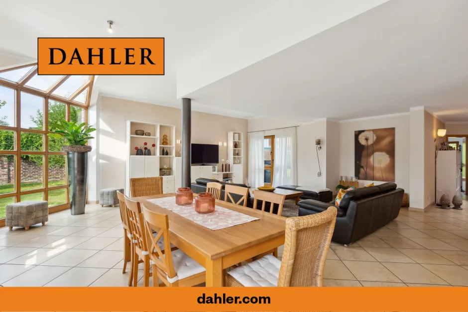 7 rooms House in Viersen, Germany No. 120982