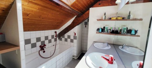 18-salle Bâtiment à Ussel, France No. 342334 4