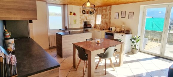 3 Schlafzimmer Haus in Saint-Vincent-de-Mercuze, France, Nr. 267044 4