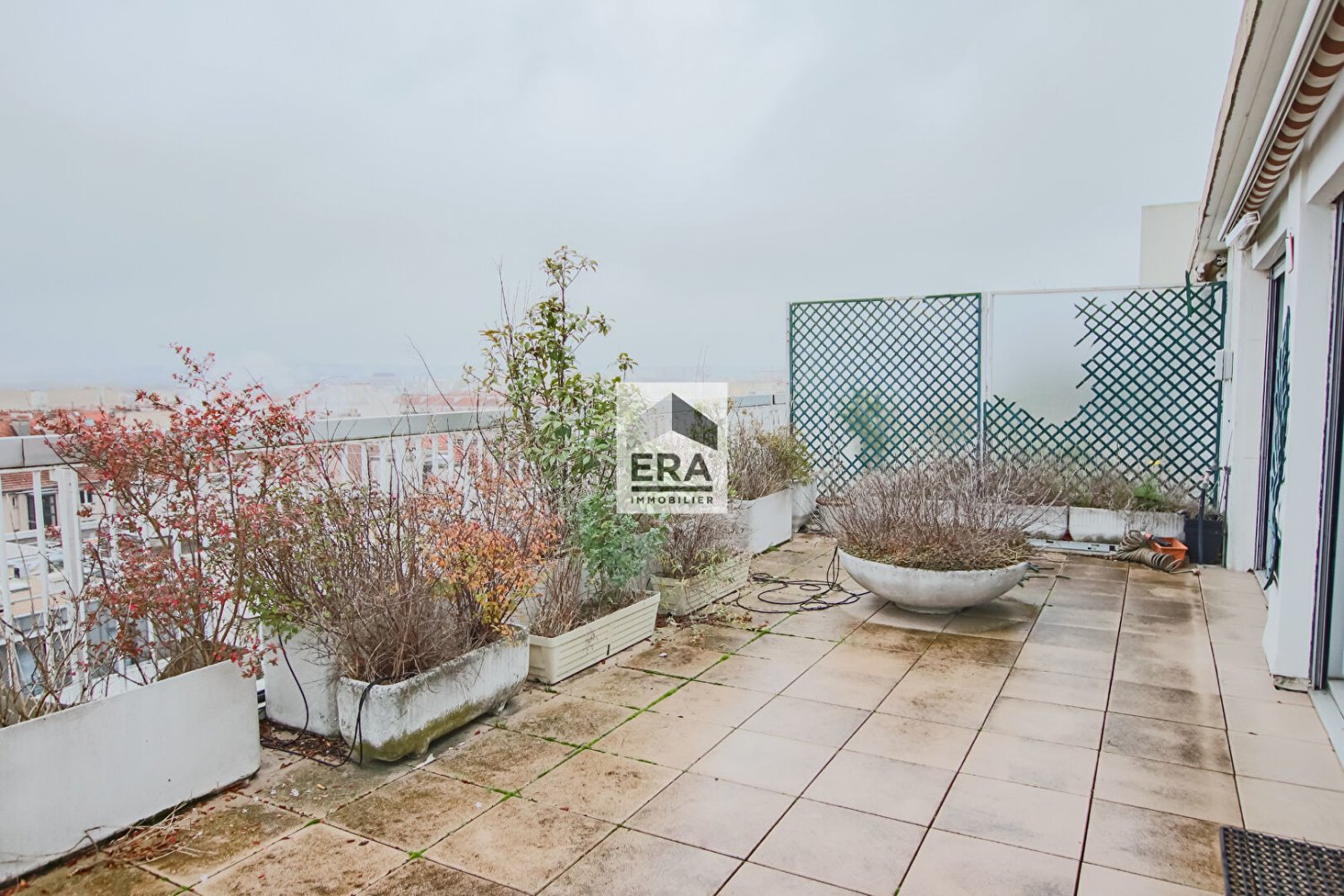 Квартира с 2 спальнями в Монруж, Франция № 165471