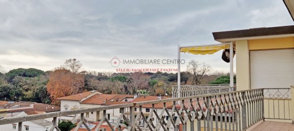 Ático de 5 habitaciónes en Viareggio, Italy No. 188717 3