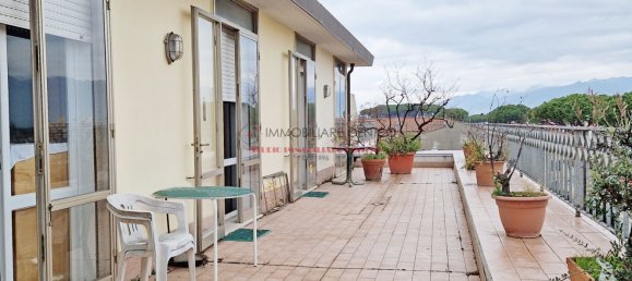 Ático de 5 habitaciónes en Viareggio, Italy No. 188717 4