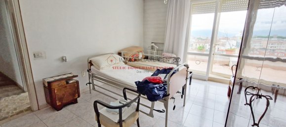 Ático de 5 habitaciónes en Viareggio, Italy No. 188717 38