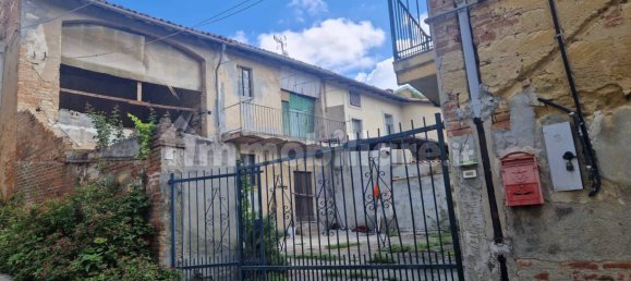 4 Schlafzimmer Haus in Asti, Italy, Nr. 324008 23