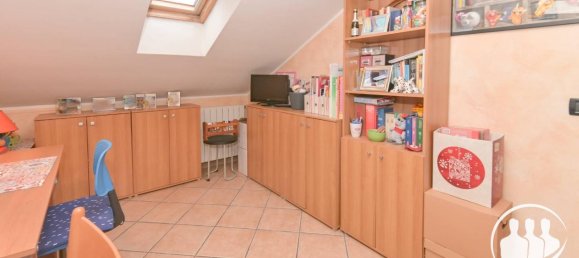 5 rooms Apartment in Turin, Italy No. 30543 40