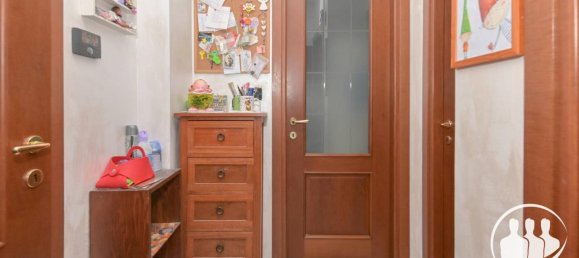 5 rooms Apartment in Turin, Italy No. 30543 22