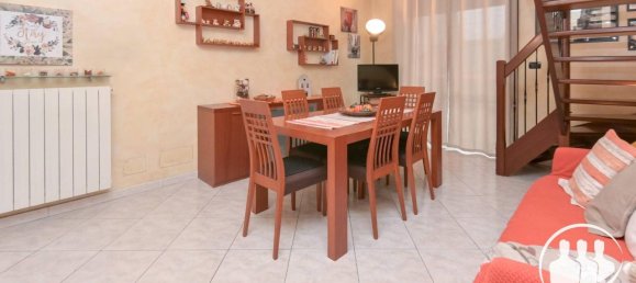 5 rooms Apartment in Turin, Italy No. 30543 2