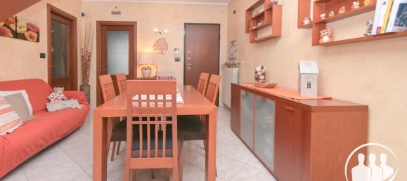 5 rooms Apartment in Turin, Italy No. 30543 8