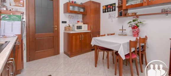 5 rooms Apartment in Turin, Italy No. 30543 17