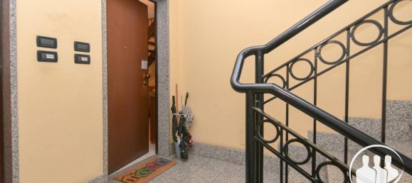 5 rooms Apartment in Turin, Italy No. 30543 6