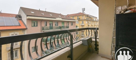 5 rooms Apartment in Turin, Italy No. 30543 12