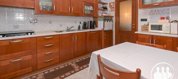 5 rooms Apartment in Turin, Italy No. 30543 16