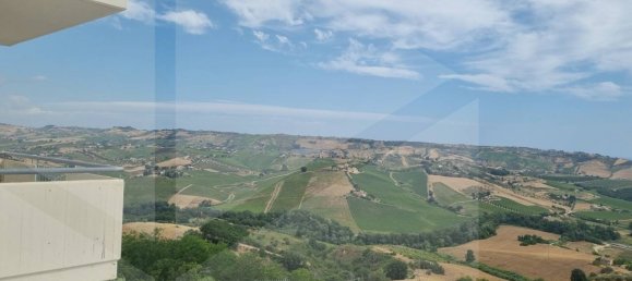 Apartamento de 3 divisões em Città Sant'Angelo, Italy N.º 31203 4