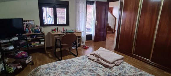 Casa de 5 dormitorios en Villamayor, Spain No. 27469 39