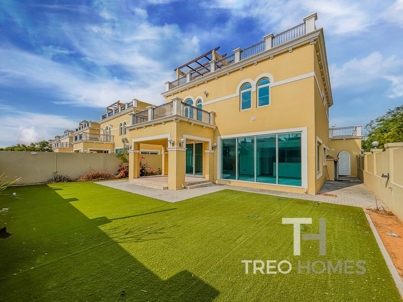 4 bedrooms Villa in Jumeirah Park, UAE No. 95270