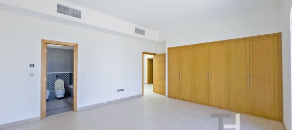 4 bedrooms Villa in Jumeirah Park, UAE No. 95270 23