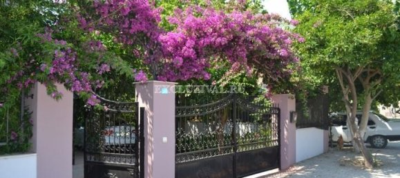 Villa 4+1 à Kemer, Turkey No. 28352 10