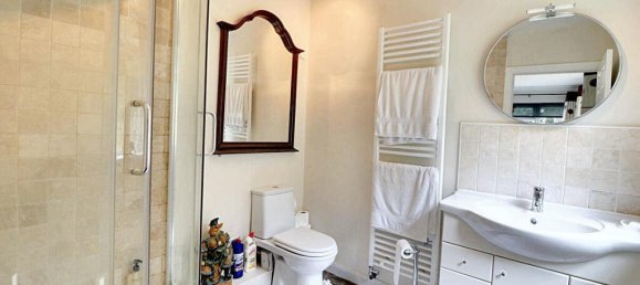 4 bedrooms Bungalow in Tatsfield, United Kingdom No. 4728 15