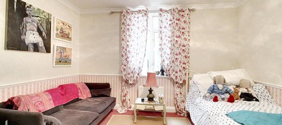 4 bedrooms Bungalow in Tatsfield, United Kingdom No. 4728 9