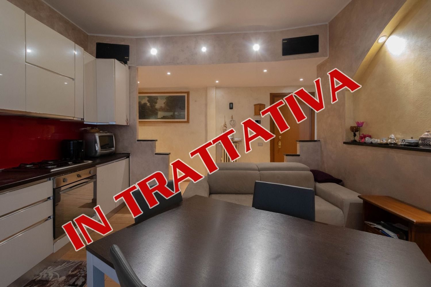 3غرفة شقة في Bollate, Italy رقم 92890