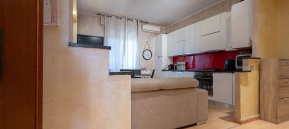 3غرفة شقة في Bollate, Italy رقم 92890 24