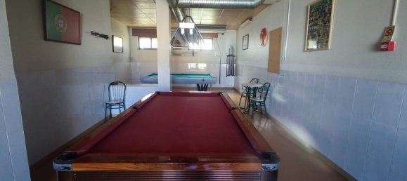 130m² Commercial property in Santarem, Portugal No. 222758 6