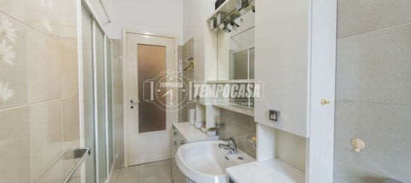 4 rooms Apartment in Milan, Italy No. 243476 10