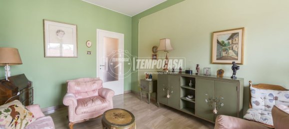 4 rooms Apartment in Milan, Italy No. 243476 2
