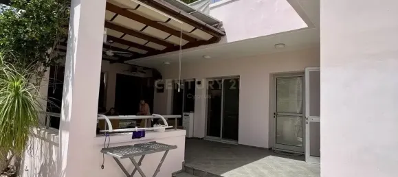 Villa de 3 dormitorios en Agios Tychonas, Cyprus No. 3813 7