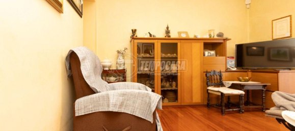 2 rooms Apartment in Milan, Italy No. 241652 4